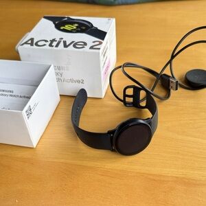 Samsung Galaxy Watch Active2 in Matte Black